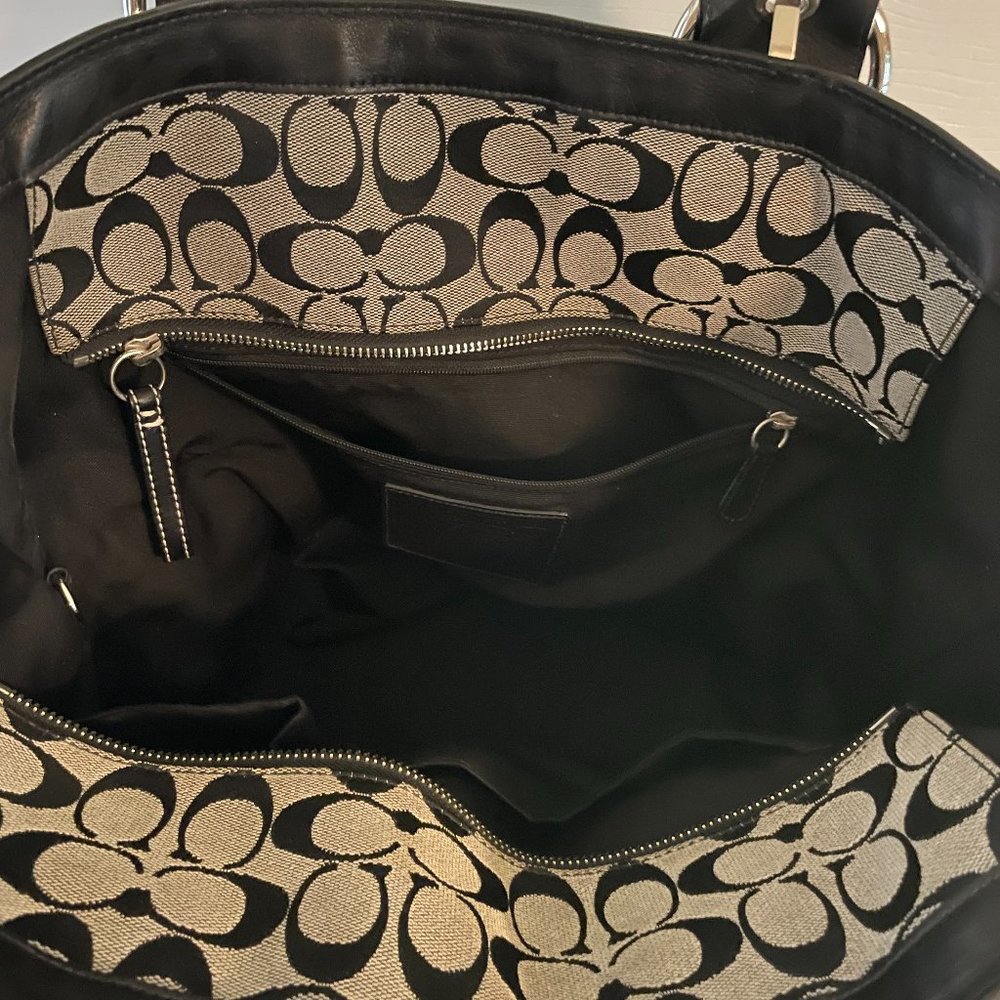COACH Large Soho Black Signature Tote - No. CO6Q-10080 - Picture 5 of 9